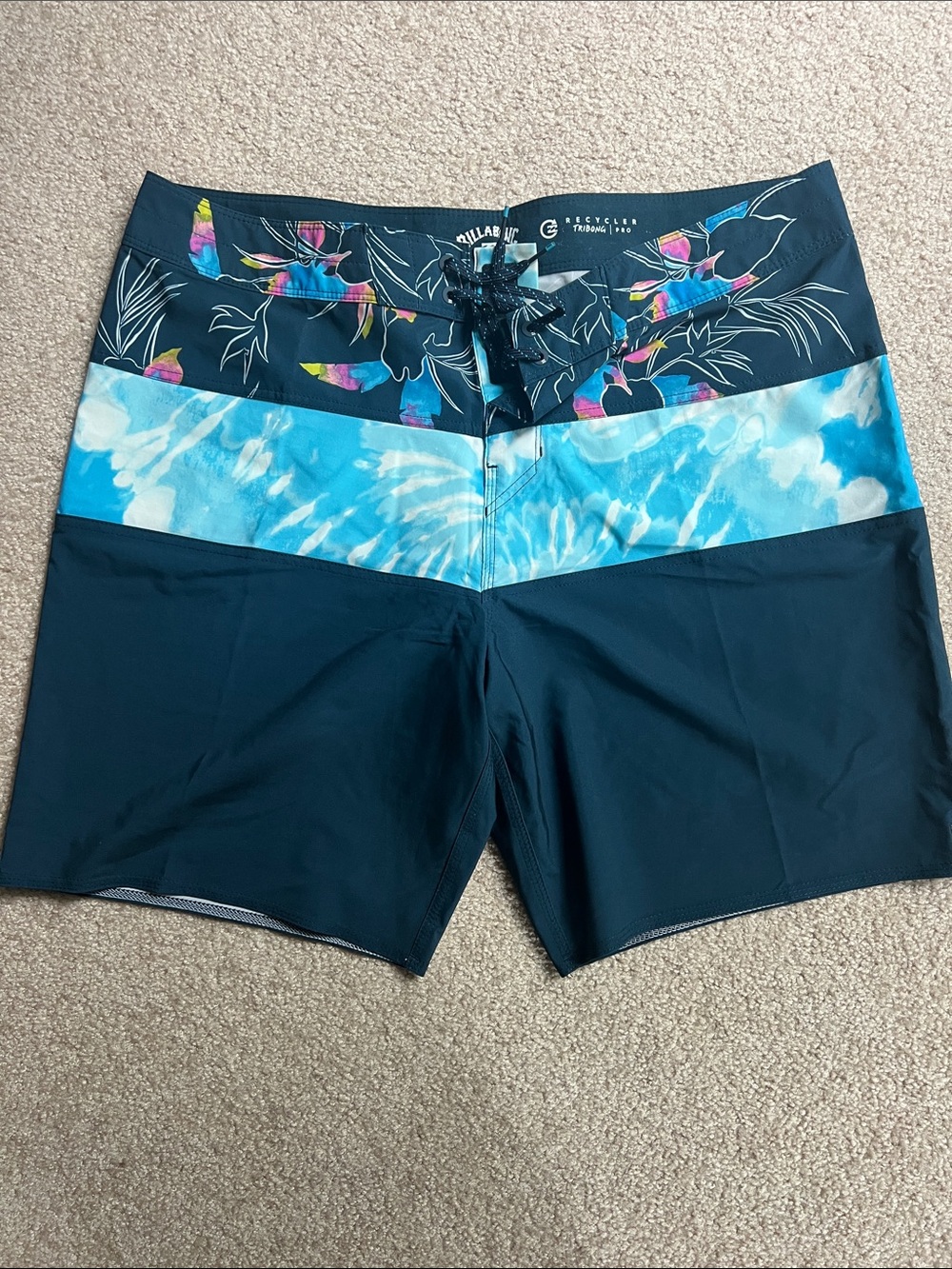 Billabong Navy & Aqua Board Shorts 36 men